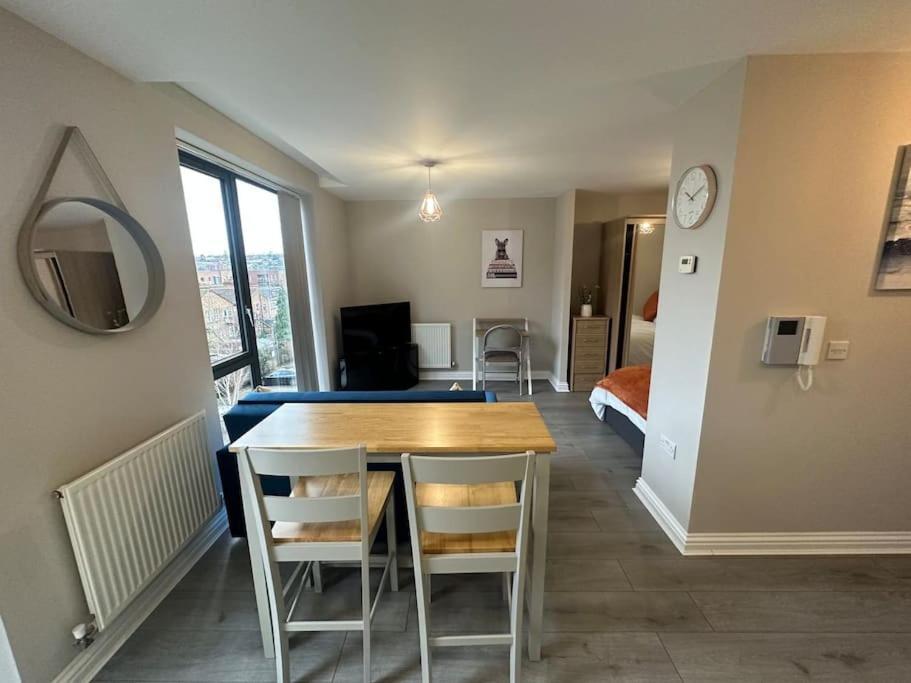 Cute Apartment Next To Colindale Station Edgware Exterior foto